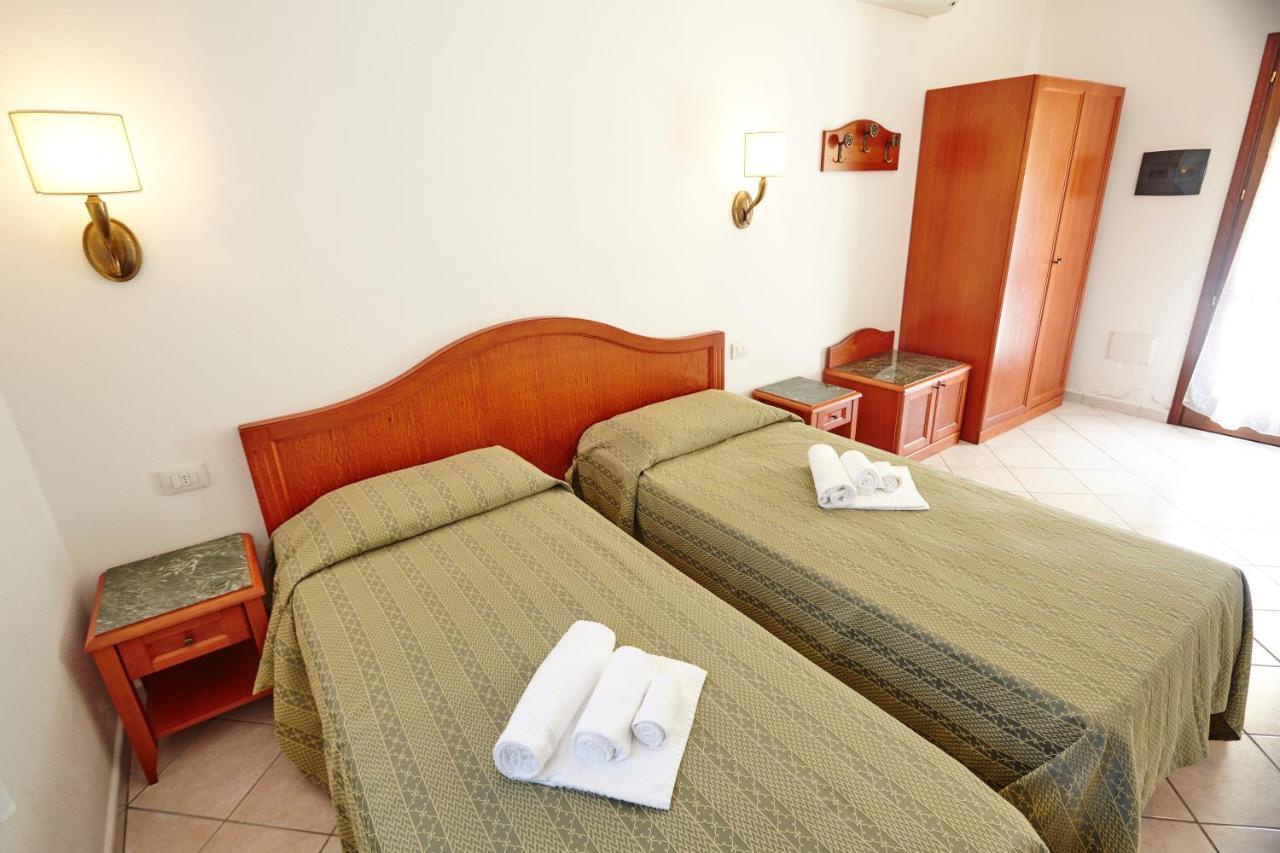 Hotel Cala Mirto Budoni Kültér fotó