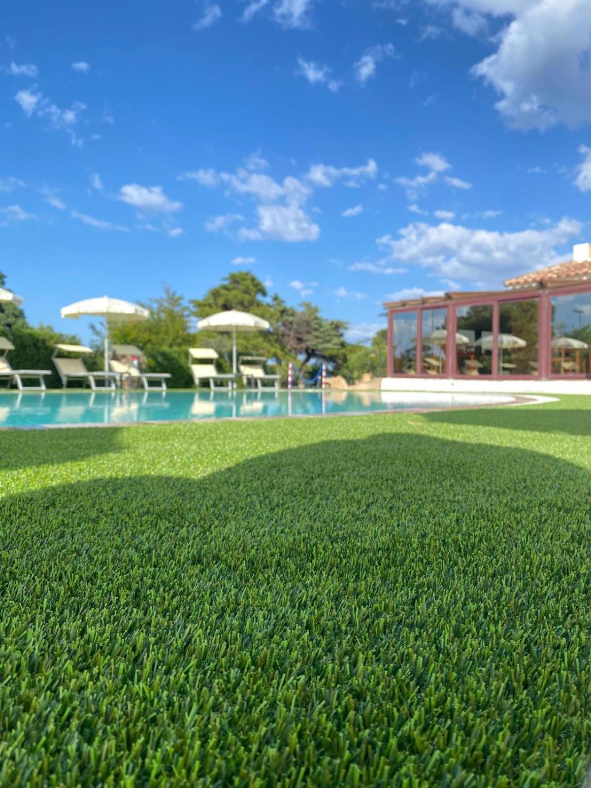 Hotel Cala Mirto Budoni Kültér fotó
